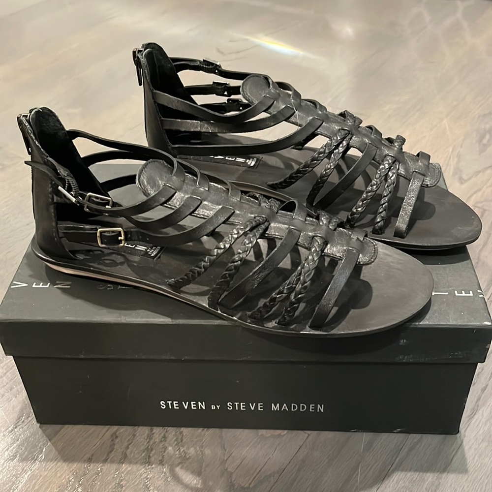 Steven by Steve Madden Staxxs Black Leather Gladiator Sandals 6.5